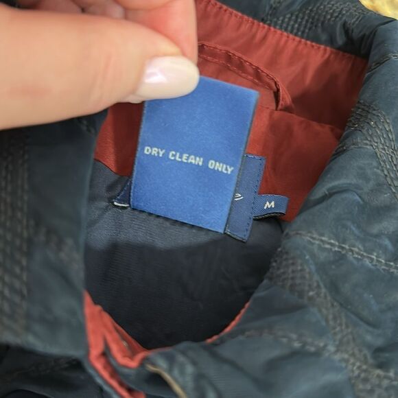 Faconnable Women’s Quilted Vest Casual Style In Navy Blue Size M - Picture 5 of 9